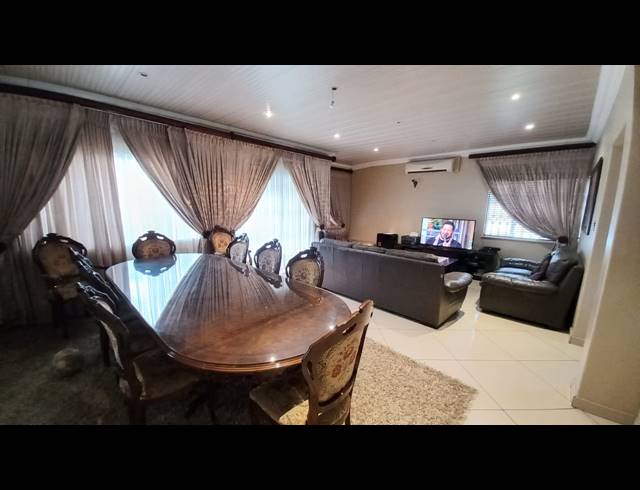 3 BEDROOM HOUSE TO LET IN VANDERBIJLPARK SW 1
